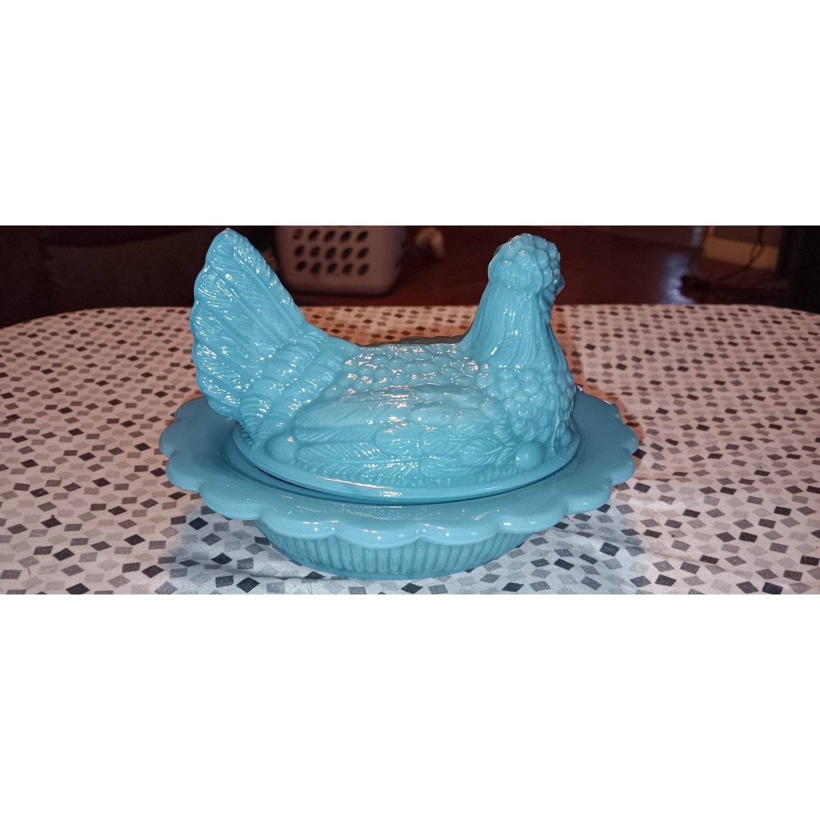 Pre-owned Mosser 6.5" Georgia Blue Glossy Glass Hen Chicken on Nest