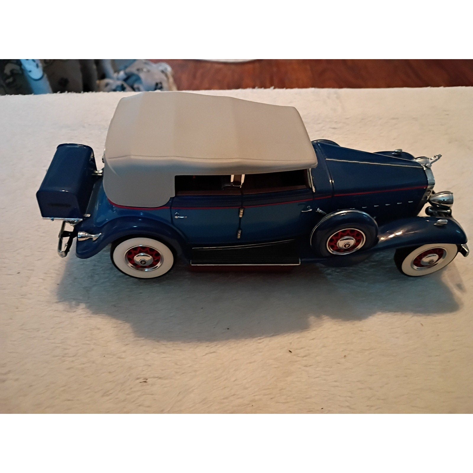 Vintage Franklin Mint 1:24 Scale Diecast 1932 Cadillac V-16 With Coa Beautiful
