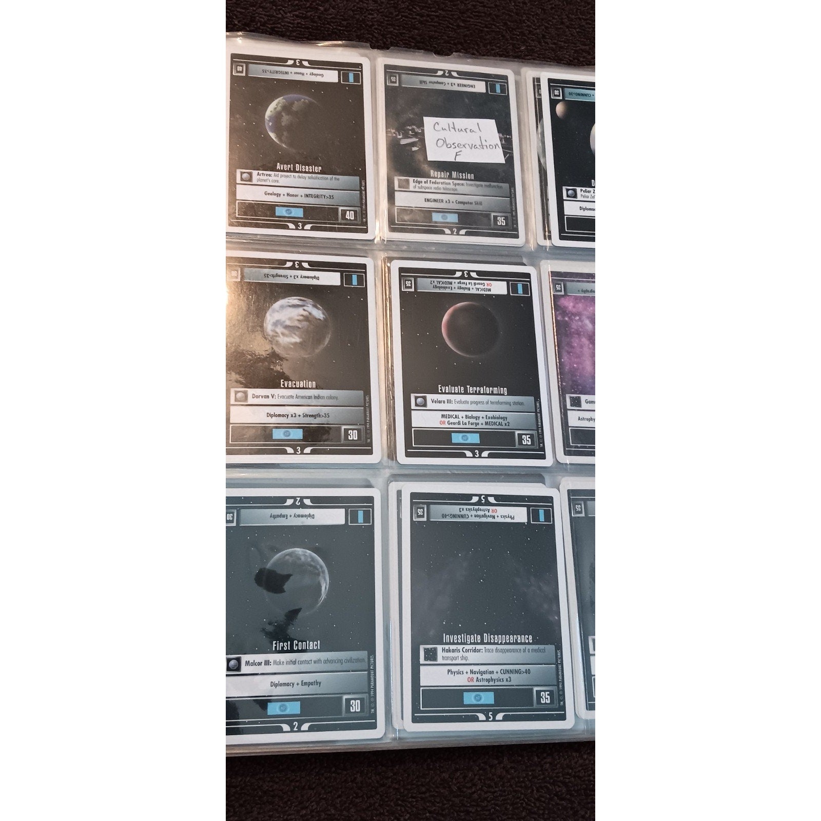 Massive Lot Of Star Trek Trading Cards 400+ In Binder Most Are NM Condition