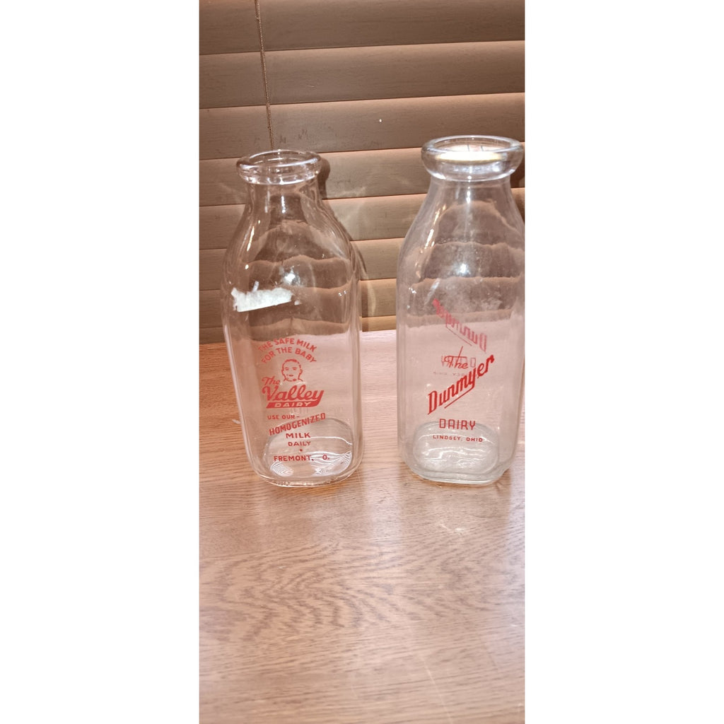 VTG Authentic Dairy Glass Milk Bottles (2)