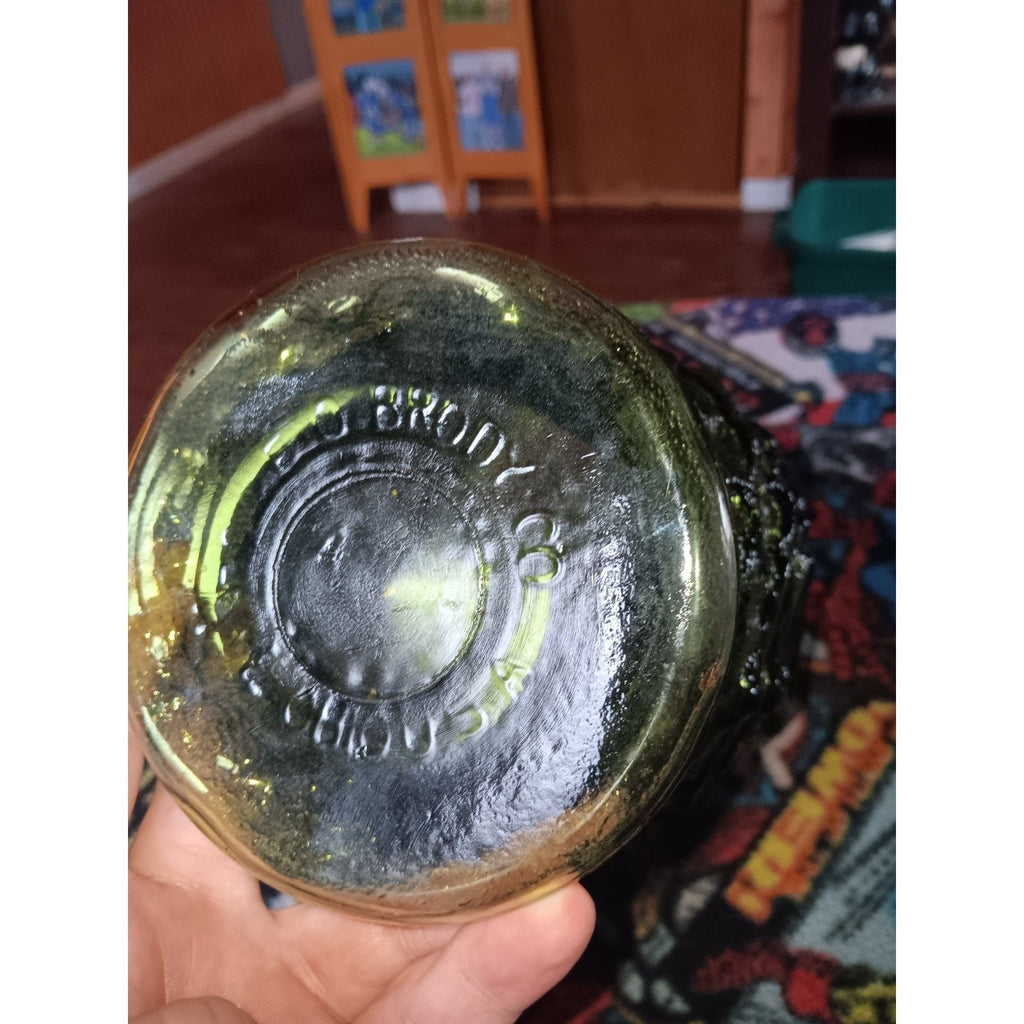 E O Brody Co. Cleveland Ohio USA Vintage Green Vase Glass Antique