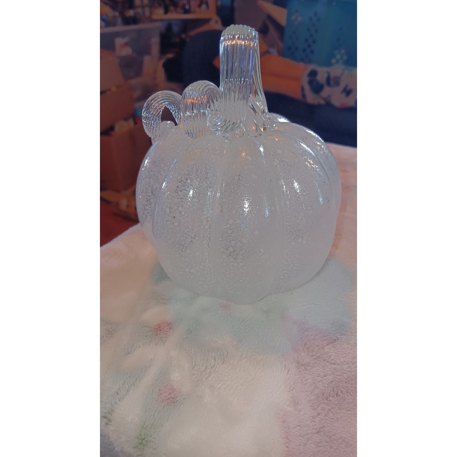 Blown Art Glass White Speckle Halloween Thanksgiving Pumpkin 5” X 4.5”