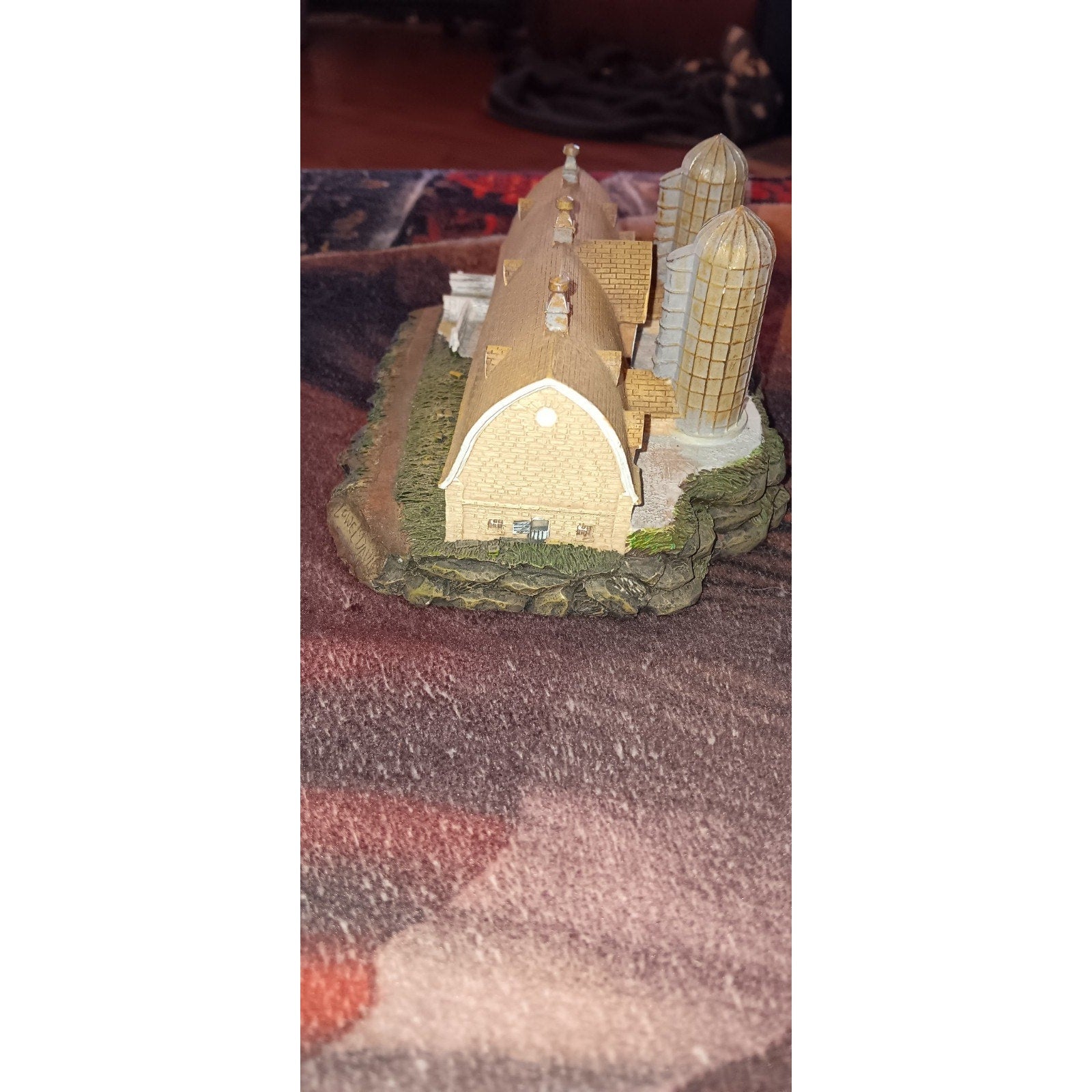 Ertl Collectibles Preserving America's Rural Heritage #5 Arch Roofed Stone Barn
