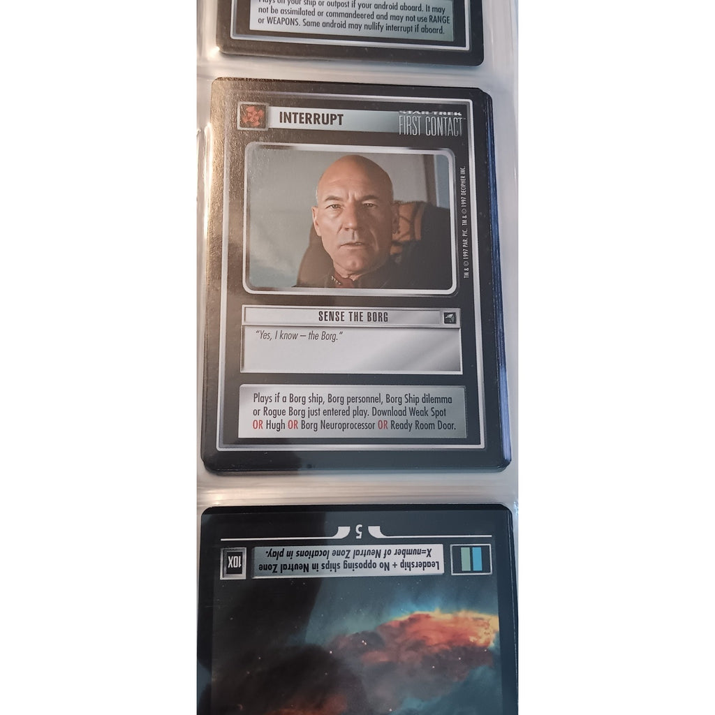 Massive Lot Of Star Trek Trading Cards 400+ In Binder Most Are NM Condition