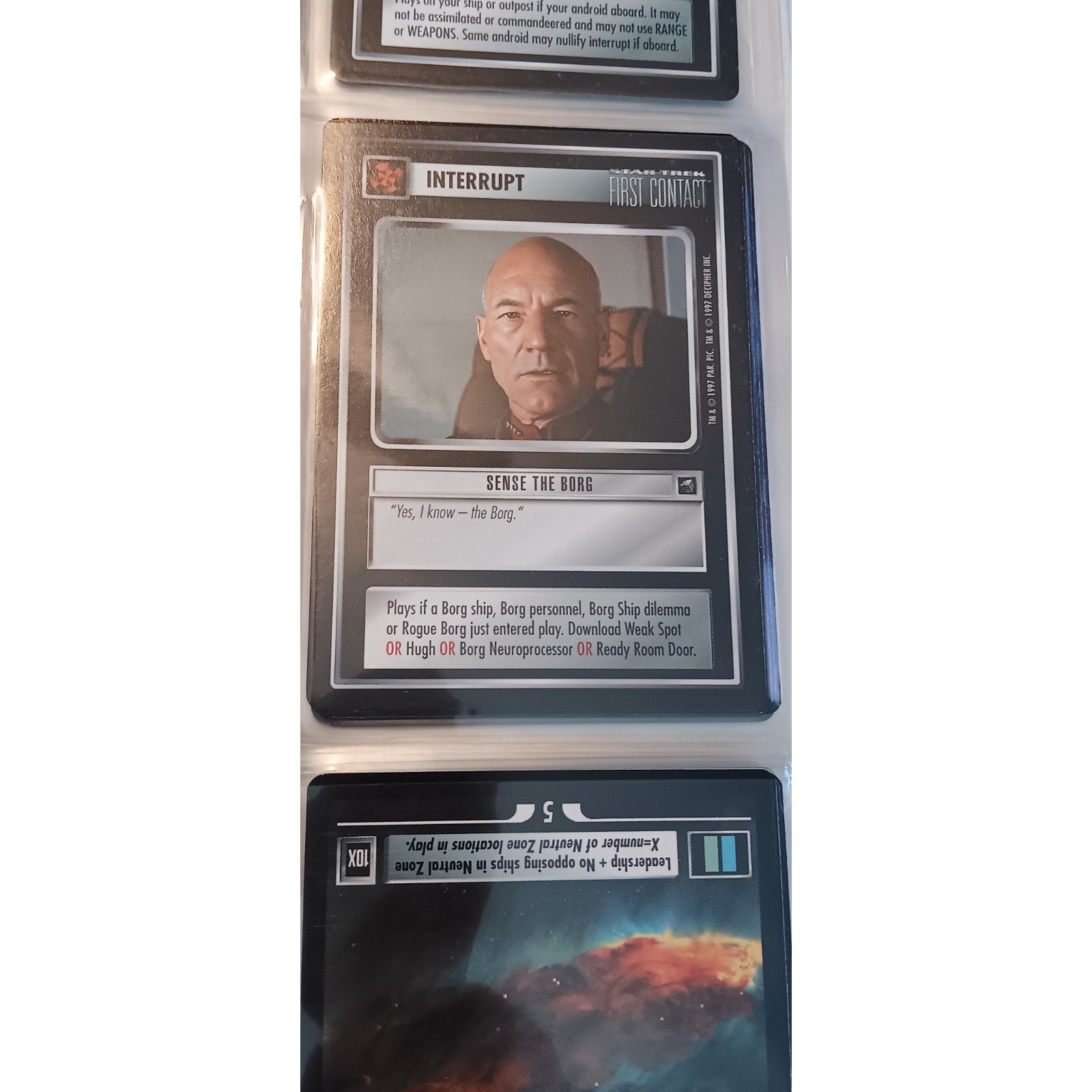 Massive Lot Of Star Trek Trading Cards 400+ In Binder Most Are NM Condition