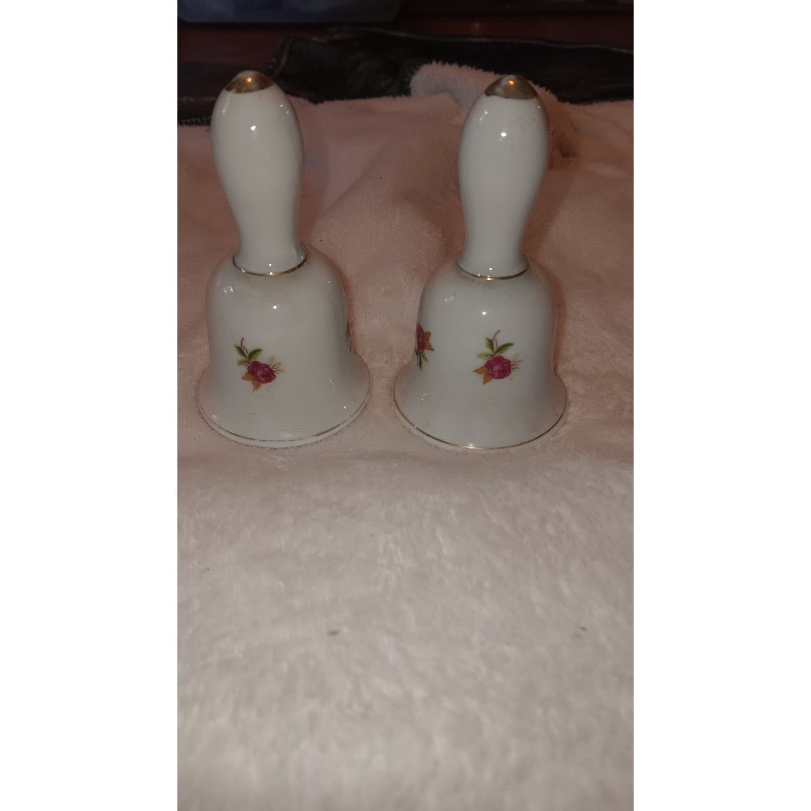 Vintage White Gold Porcelain Bell-Shaped Salt & Pepper Shakers Pink Roses Japan