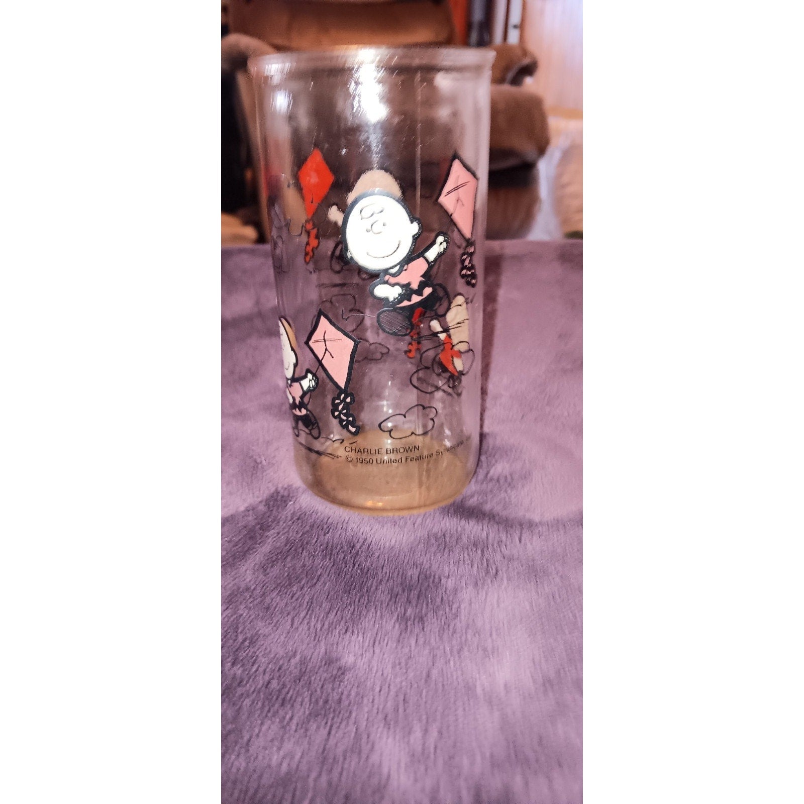 Vintage Promotional Glass Charlie Brown Flying Kite 1950 Snoopy Peanuts