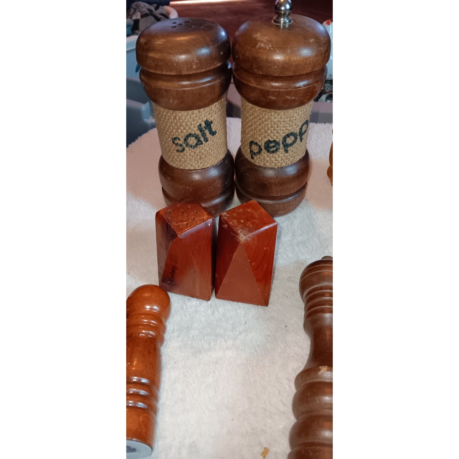 VTG LOT OF 9 MCM/BBQ WOOD SALT & PEPPER SHAKER SETS LOT OF 9 SETS