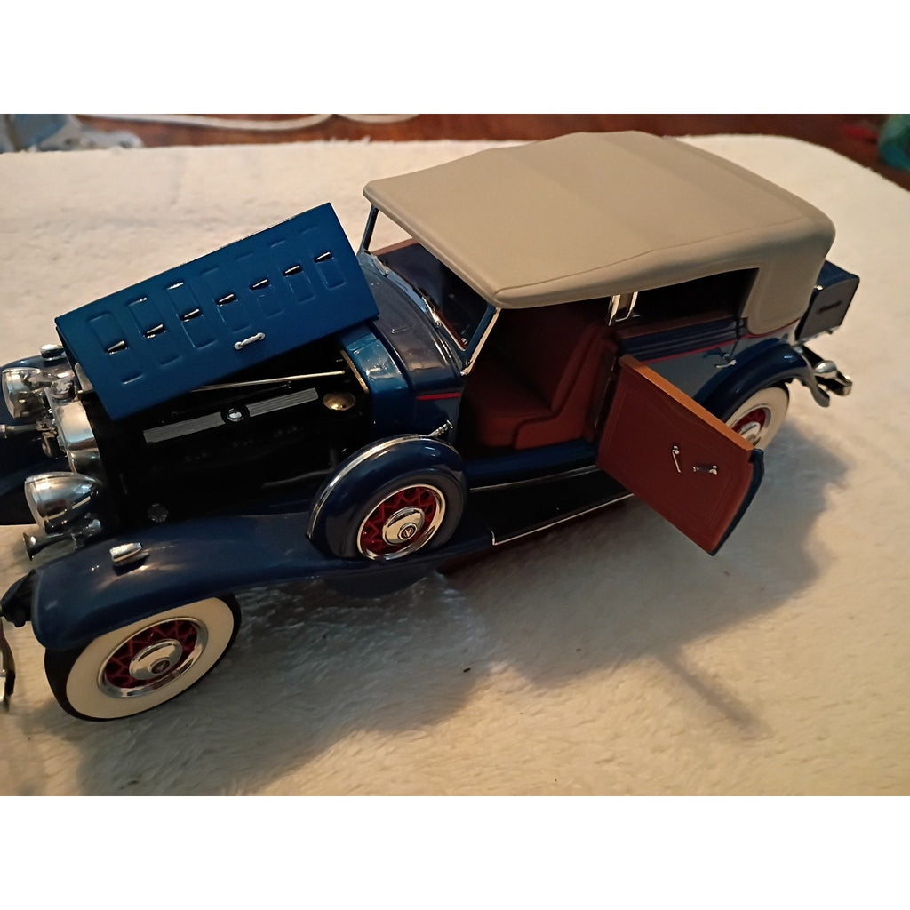 Vintage Franklin Mint 1:24 Scale Diecast 1932 Cadillac V-16 With Coa Beautiful