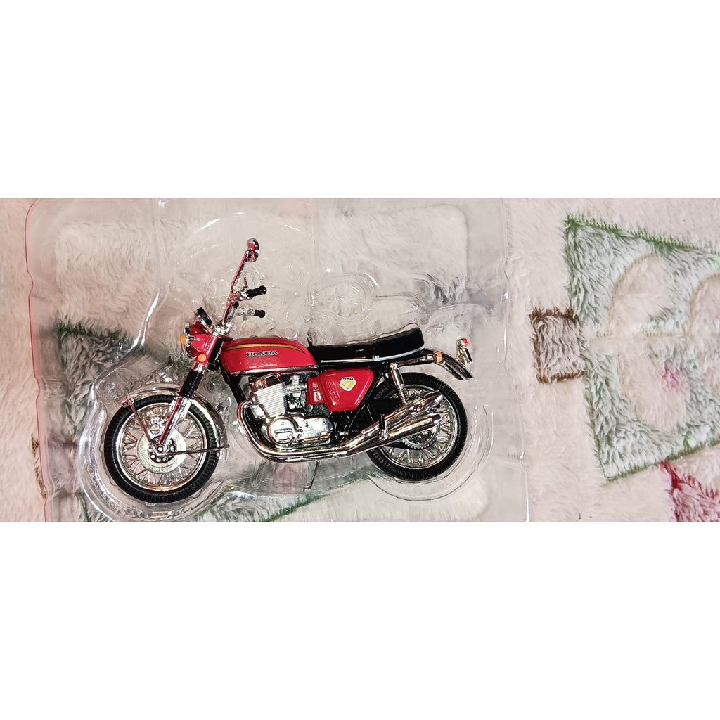 New in Box HONDA 1969 CB750 MOTORCYCLE 2018 HALLMARK ORNAMENT, NOS, collectable