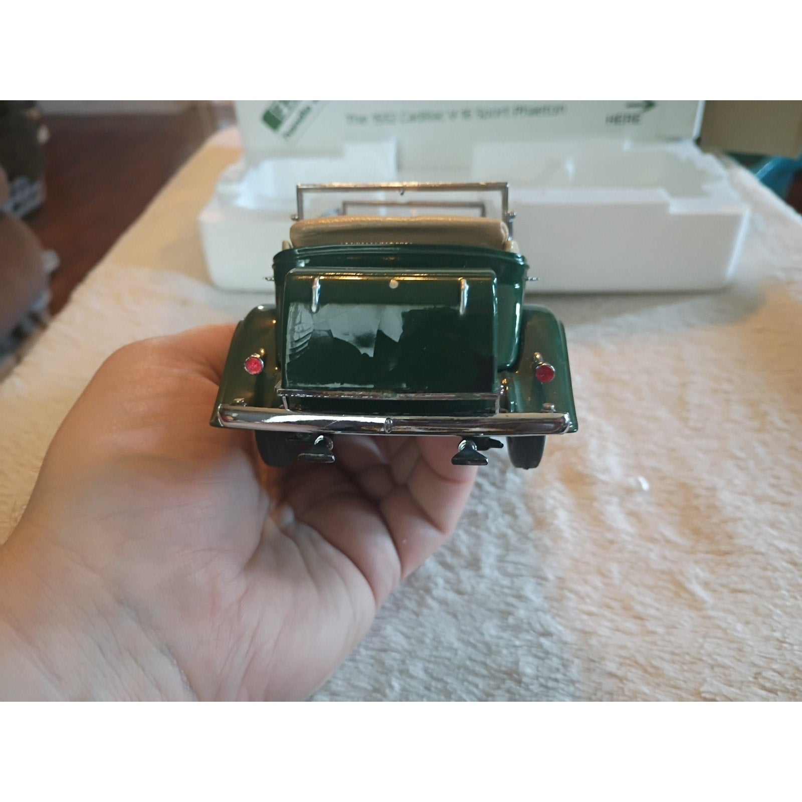 Vintage Danbury Mint 1932 Cadillac V-16 Sport Phaeton Green Die Cast Car/Papers