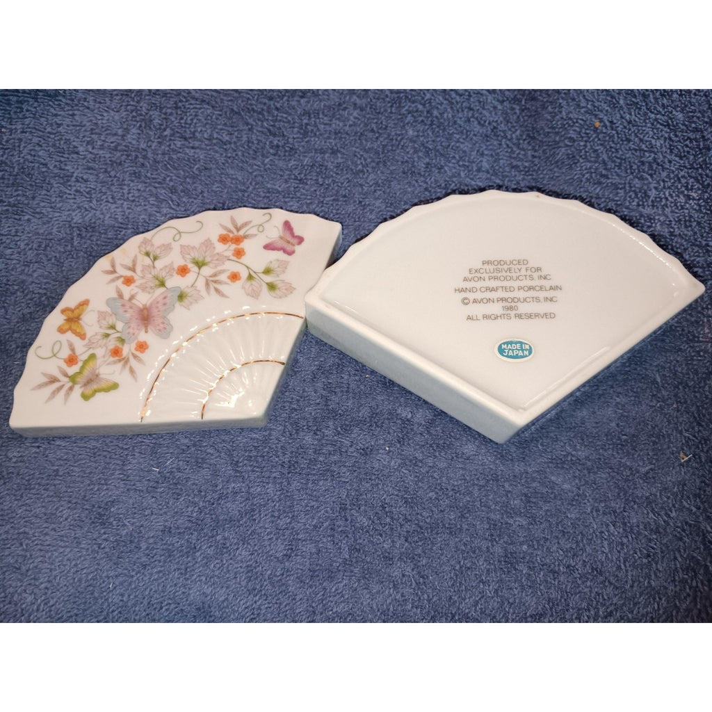 Vintage 1980 Avon White Porcelain Fan Shaped Butterfly Trinket Box w/ Flowers