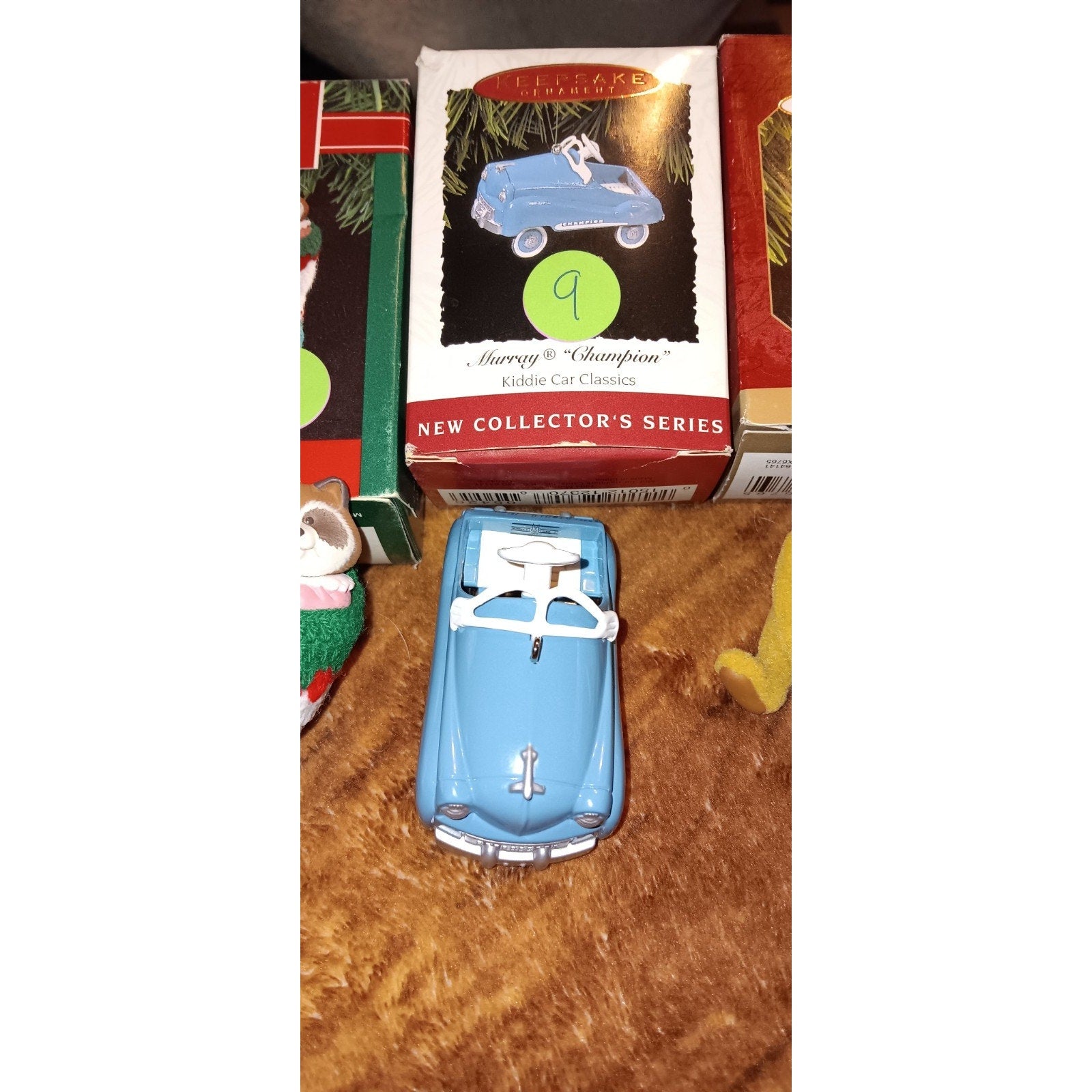 Hallmark Keepsake Lot Of 6 Christmas Ornaments ( All in Original Boxes ) Nice