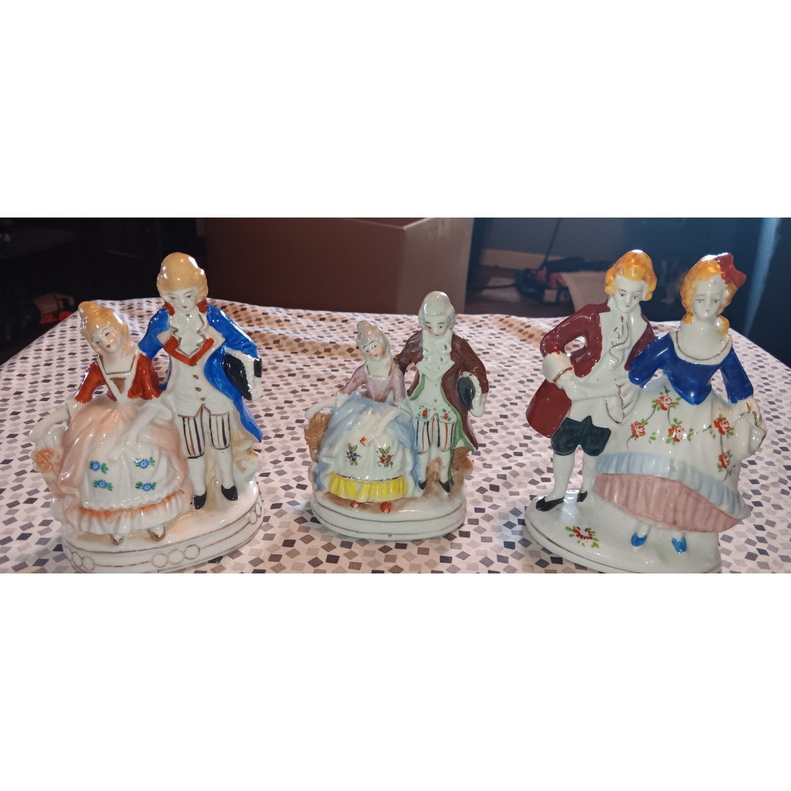 VTG Occupied Japan Colonial Couples Hand Painted Porcelain Lot 4 Figurines 5.5”