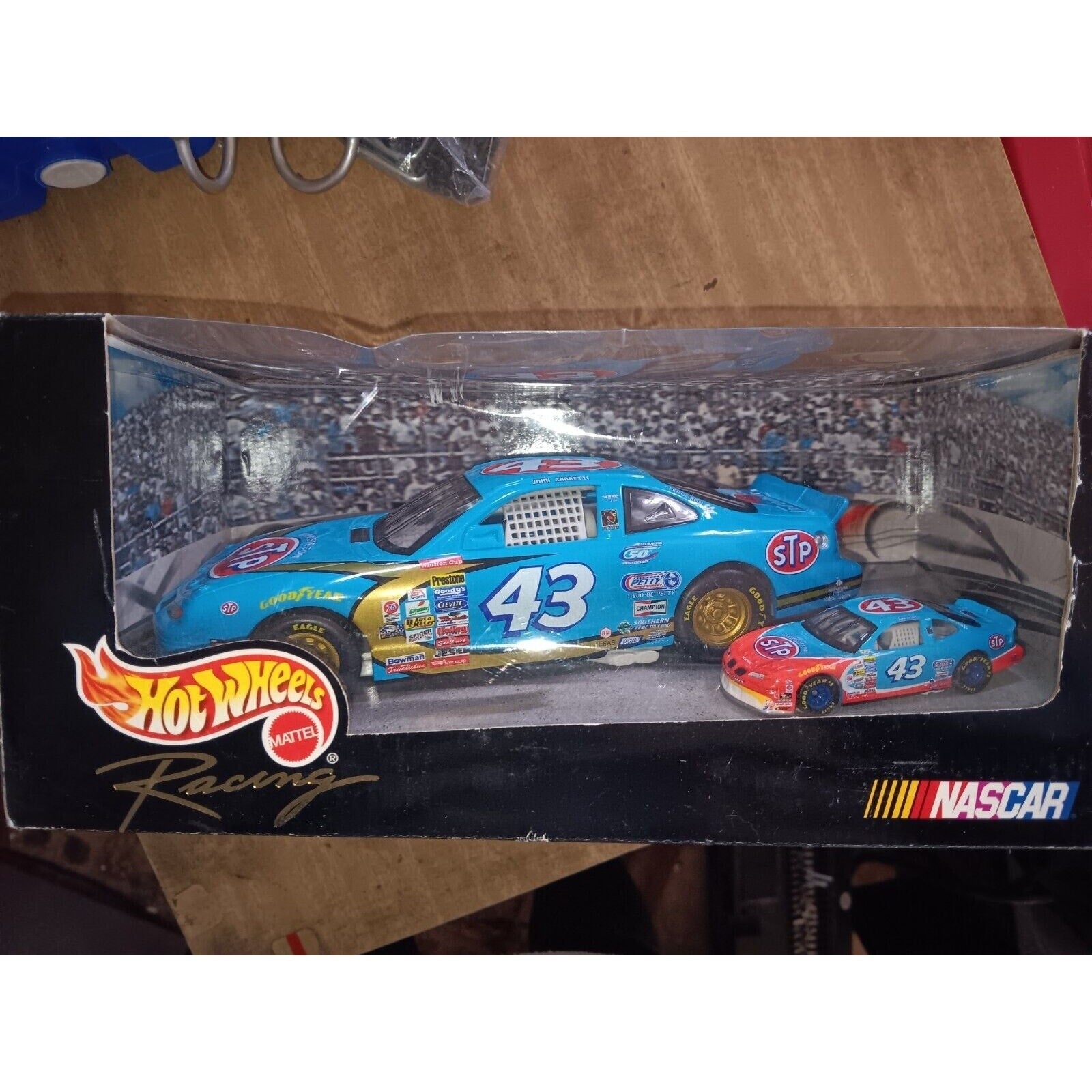Hot Wheels Racing Nascar Special 2 Car Pack John Andretti STP #43 1:24 & 1:64
